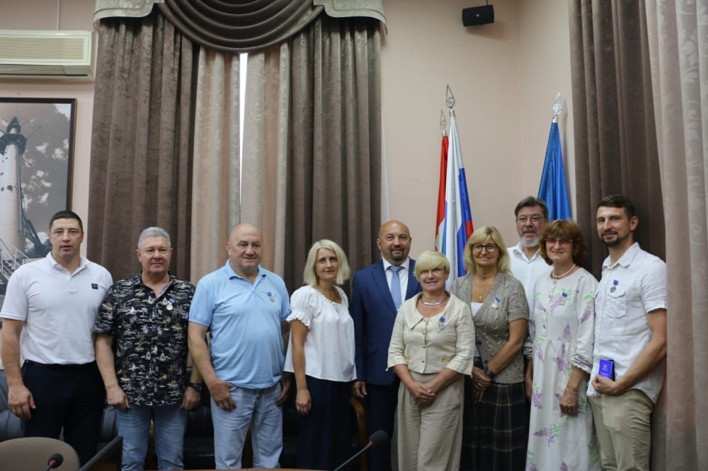 Медаль "65 лет Обнинску" Медаль "65 лет Обнинску"